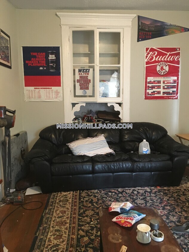 Foto principal - 887 Huntington Ave