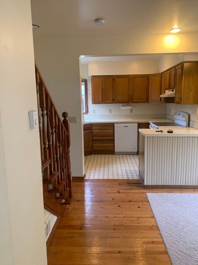 Foto del edificio - Darling Greenlake Bungalow ! 2 bed, 1.75 b...