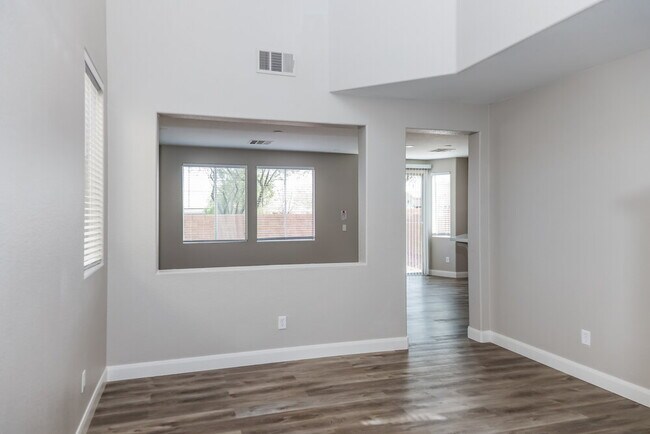 Building Photo - 10620 Congaree St