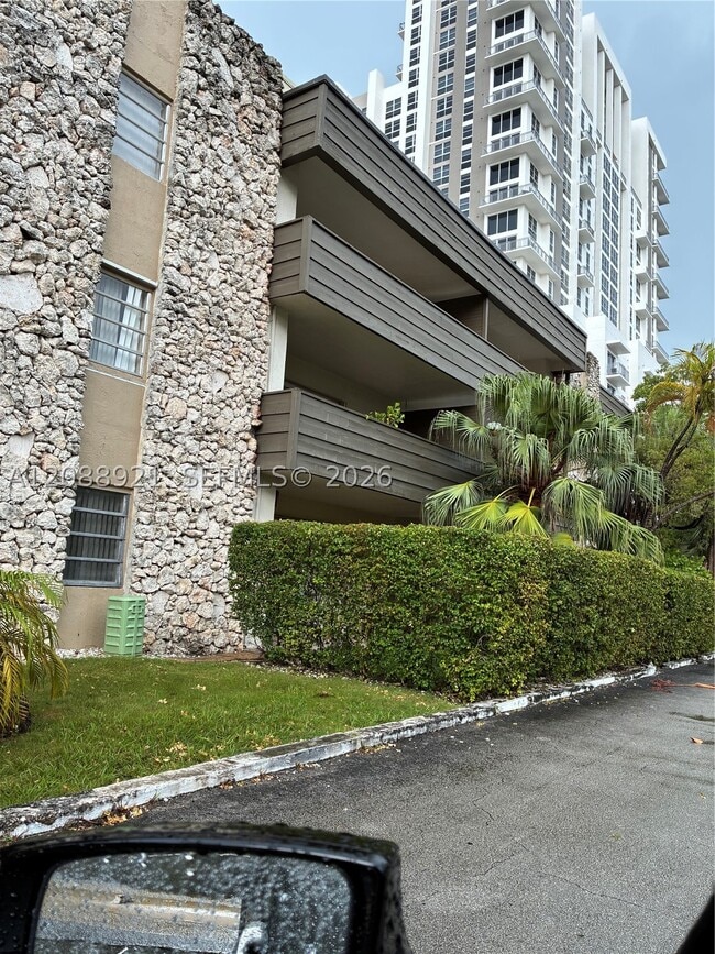 Building Photo - 8325 SW 72nd Ave