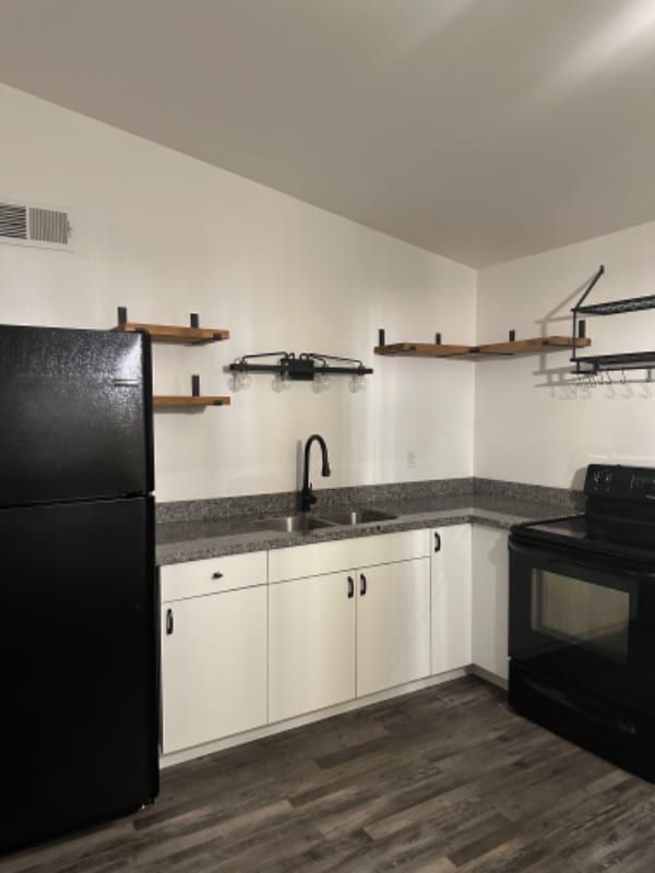 Building Photo - 3646 N 69th Ave