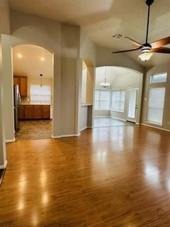 Foto del edificio - 6710 Kevincrest Dr