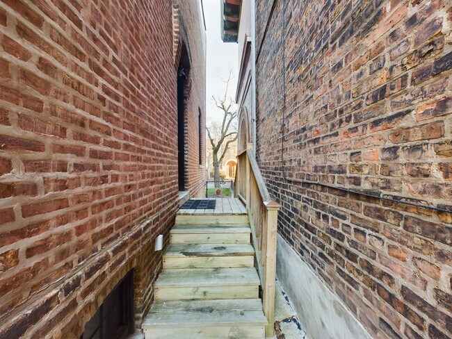 Building Photo - 11148 S Champlain Ave