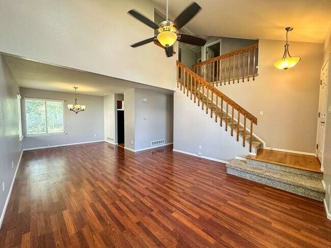 Building Photo - A perfect Highlands Ranch 4-bedroom home