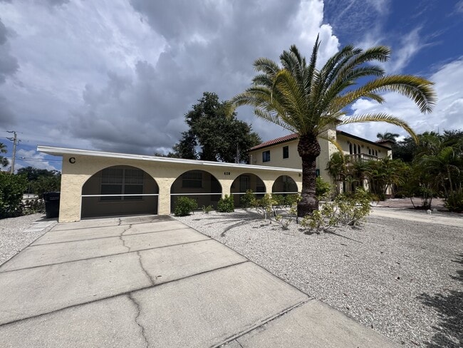Building Photo - 420 Palmetto Ct