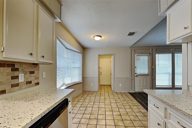 Foto del edificio - 2915 Cherry Hills Dr