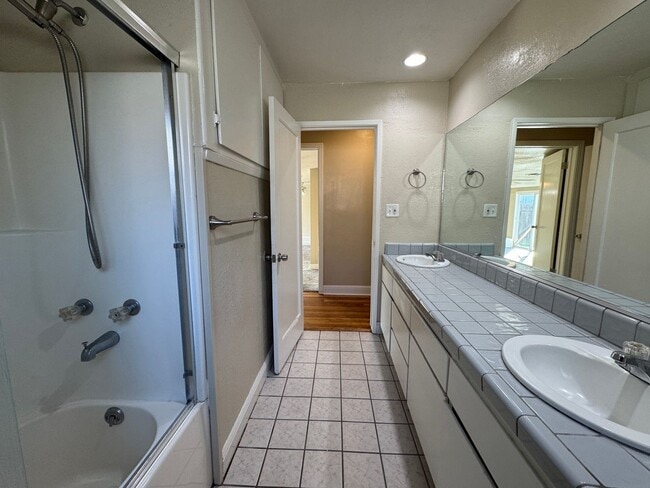 Building Photo - Nice Three Bedroom Corner Home