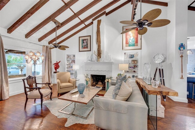 Photo - 725 SE 7th St House