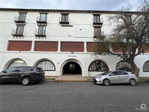 Building Photo - 1418 Beech Ave