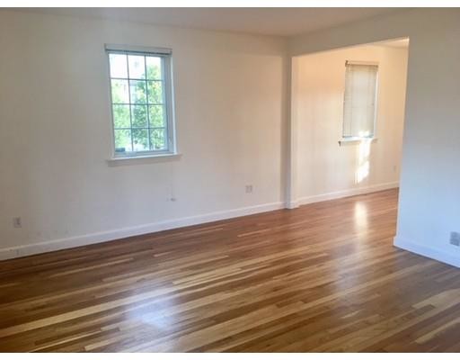 Building Photo - 63 Linden St