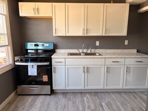 Building Photo - 46 Blackhawk Rd