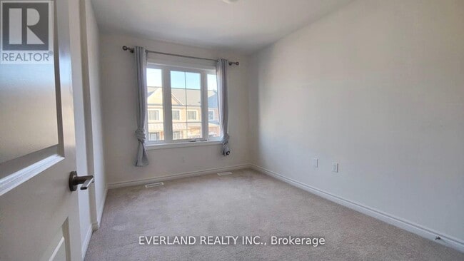 Building Photo - 49 VALVAR Dr