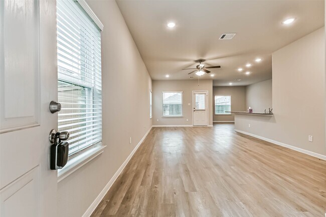 Foto del edificio - 2127 Port Jackson Dr