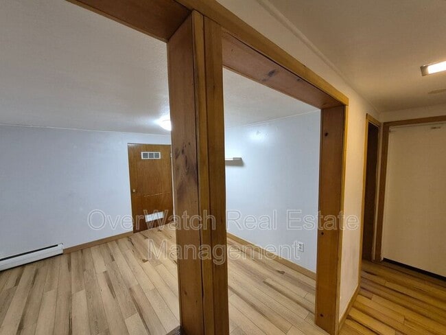 Building Photo - 1403 Valarian St