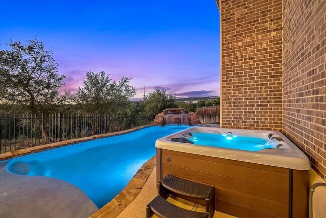 Building Photo - 7312 Pace Ravine Dr