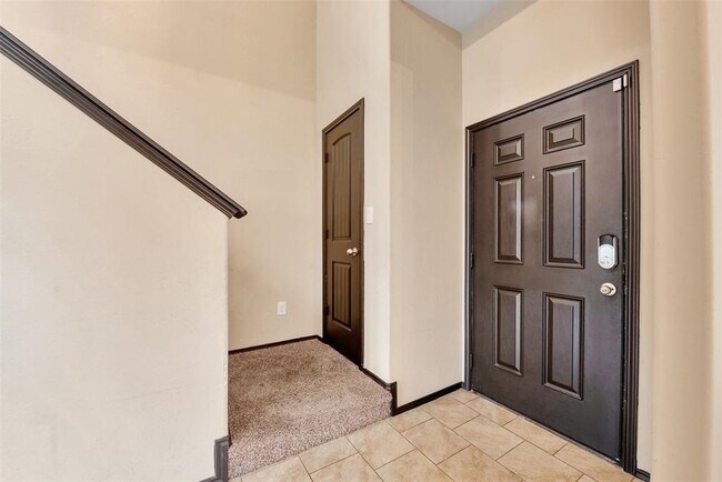 Building Photo - 7235 Alava Dr