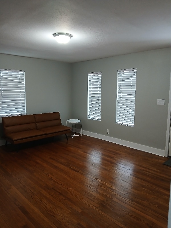 Building Photo - 1708 Ave B