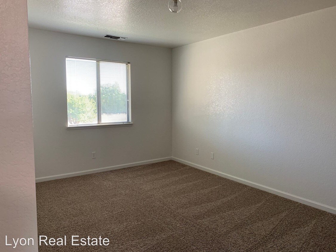 16816 Antelope St Unit 16, Esparto, CA 95627 Apartment for Rent in