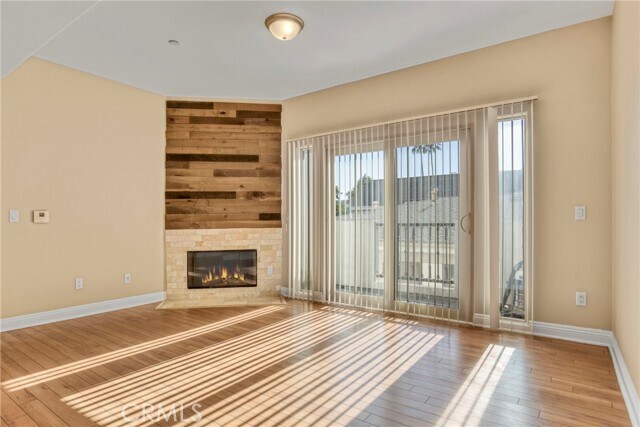 Foto del edificio - 12916 Moorpark St