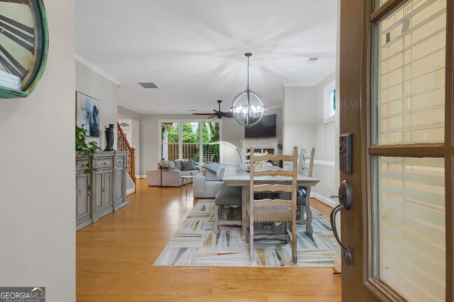 Foto del edificio - 120 Cornerstone Pl