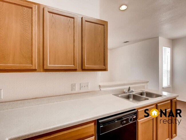 Building Photo - 13816 Harris Ridge Blvd