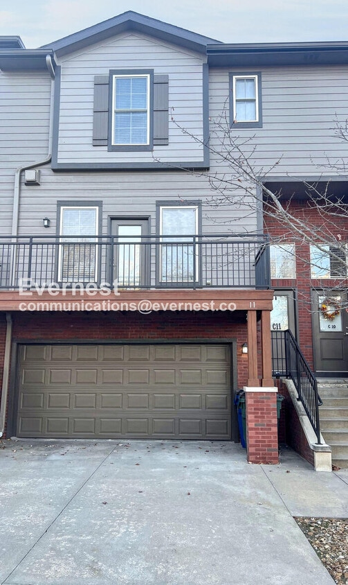 Primary Photo - 5245 Overland Dr