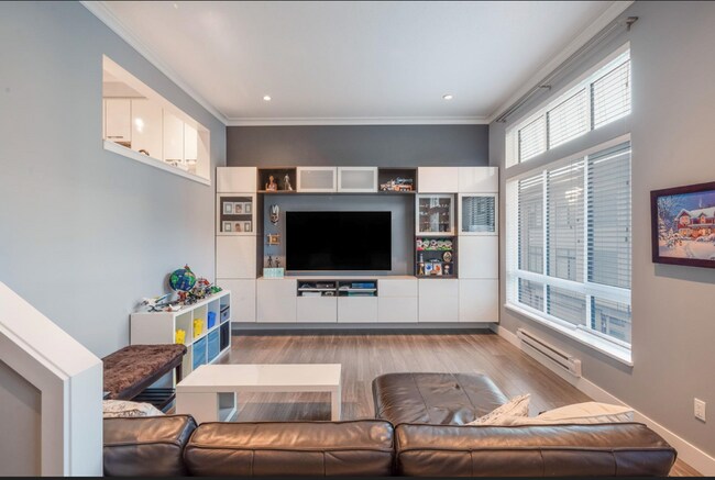 Building Photo - 14058 61 Av