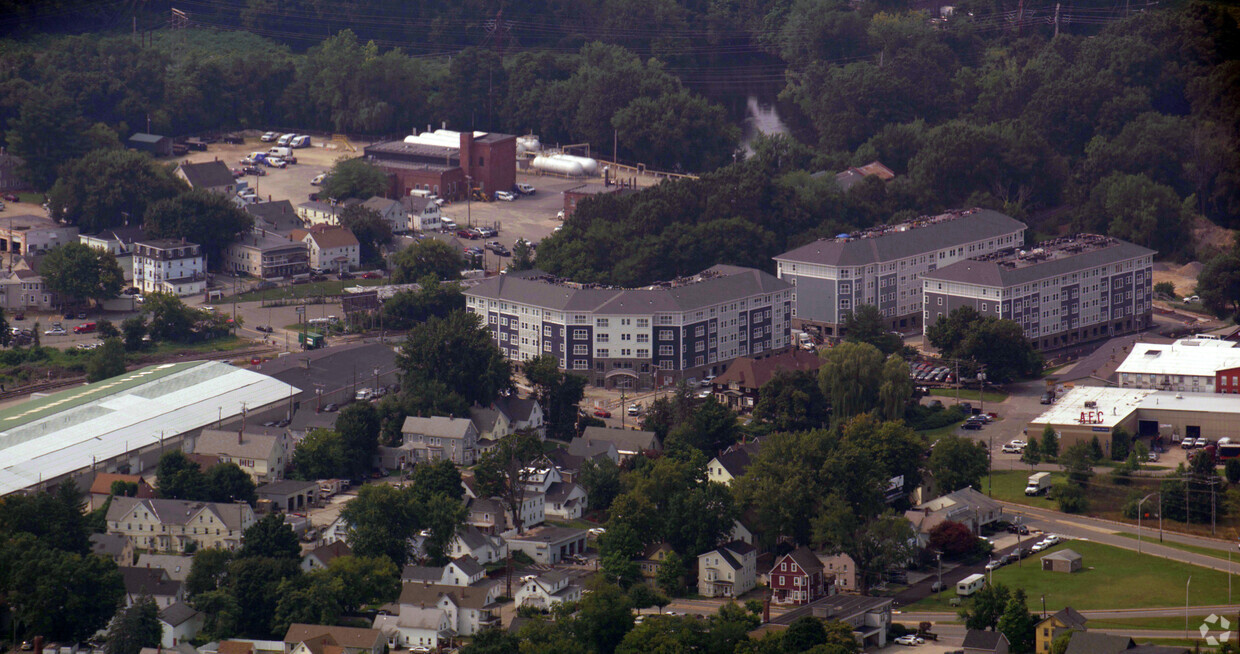 Primary Photo - Taylor Pointe