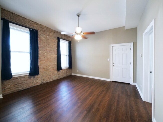 Building Photo - 3156 N Central Park Ave