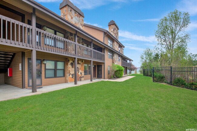 Foto del edificio - 3615 N Wolf Creek Dr