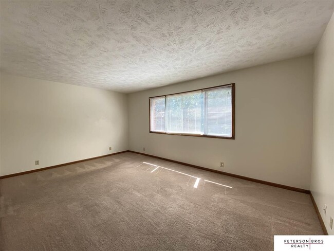 Building Photo - 4859 S 132nd Ave