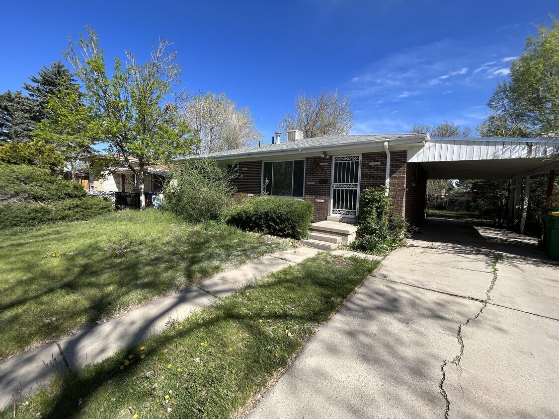 19655 E 35th Dr Aurora Co 80011 12393 E Park Ln Dr, Aurora, CO 80011 - House Rental in Aurora, CO