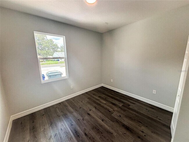 Foto del edificio - 1793 Crystal Grove Dr