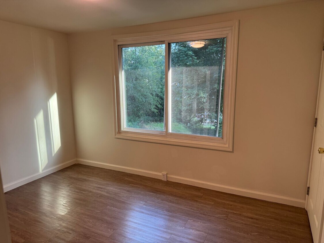 Foto del edificio - 2 Bedroom 1 Bathroom House For Rent