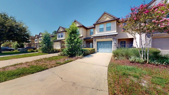 Building Photo - 7027 Coldwater Dr