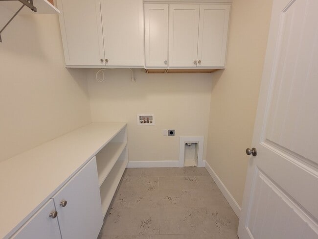Building Photo - Stunning New Build in Kennewick – Spacious...