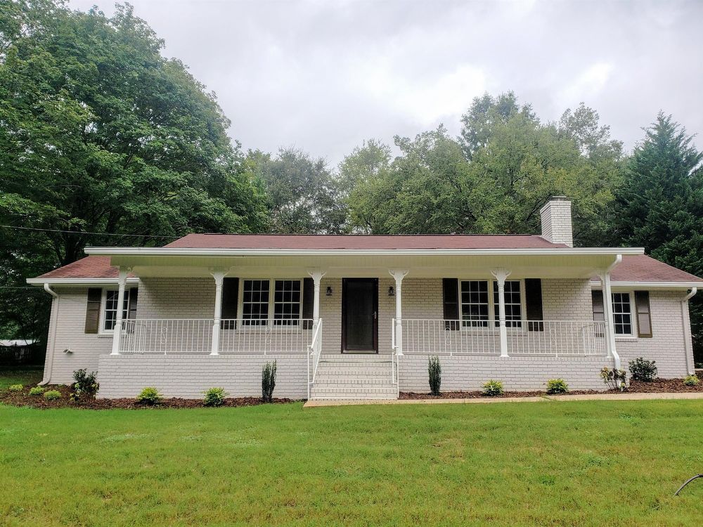 Primary Photo - 295 Dobbs Road