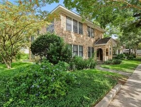 Building Photo - 4018 Garrott St