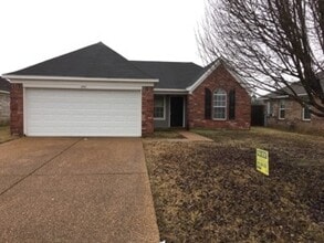 Building Photo - 4541 Rosswood Dr