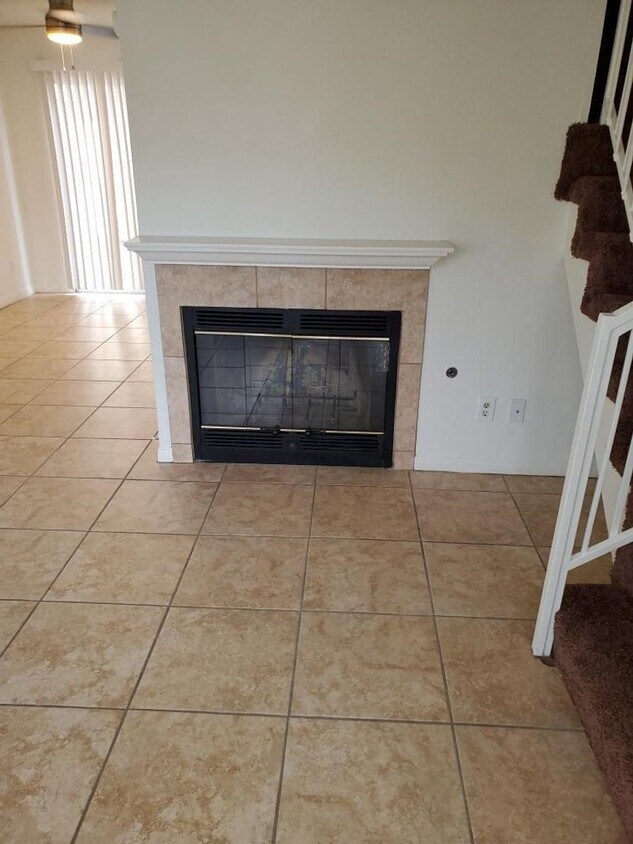 Foto principal - **MOVE-IN Special 1/2 off First Months Ren...