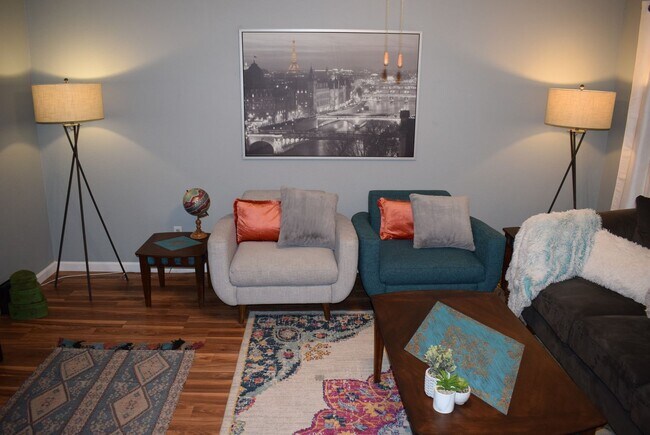 Foto del edificio - 6577 Desert Queen Ave