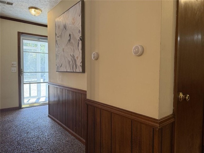 Building Photo - 361 Buck Ct