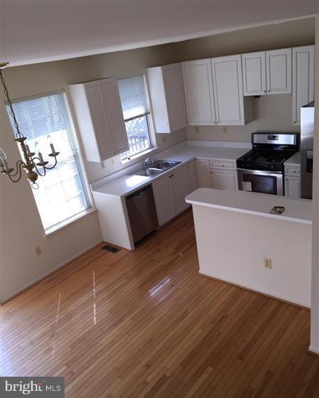 Foto del edificio - 47665 Comer Square