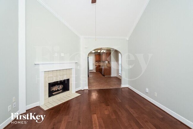 Building Photo - 136 Creekstone Tr
