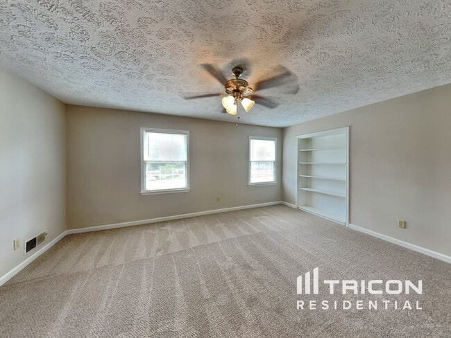 Foto del edificio - 414 Breezy Dr SW