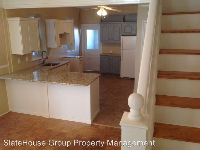 Building Photo - 3 br, 2 bath House - 107 W. 5th St EGW