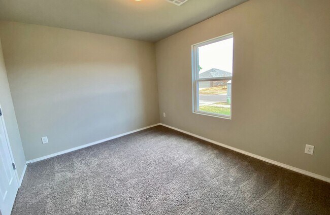 Photo - Wonderful 3 bed 2 bath in SW OKC House