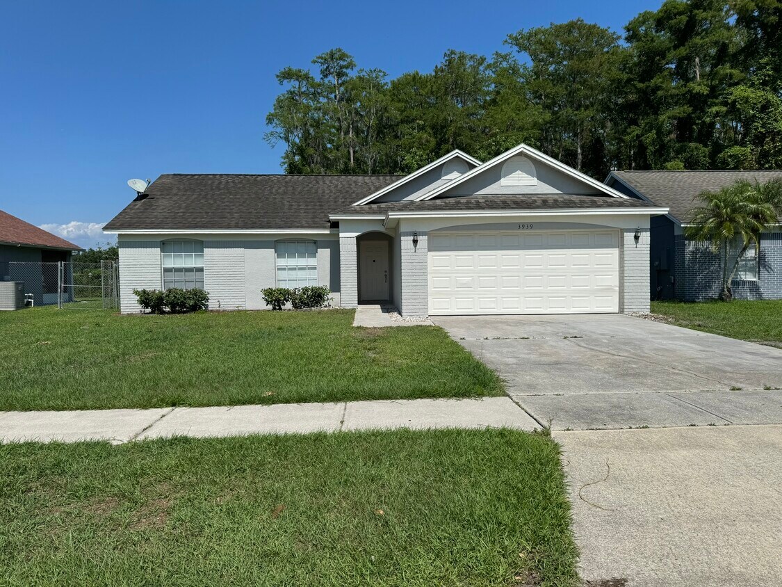 Foto principal - 3939 Spring Breeze Dr