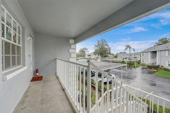 Foto del edificio - 12125 Spartan Way