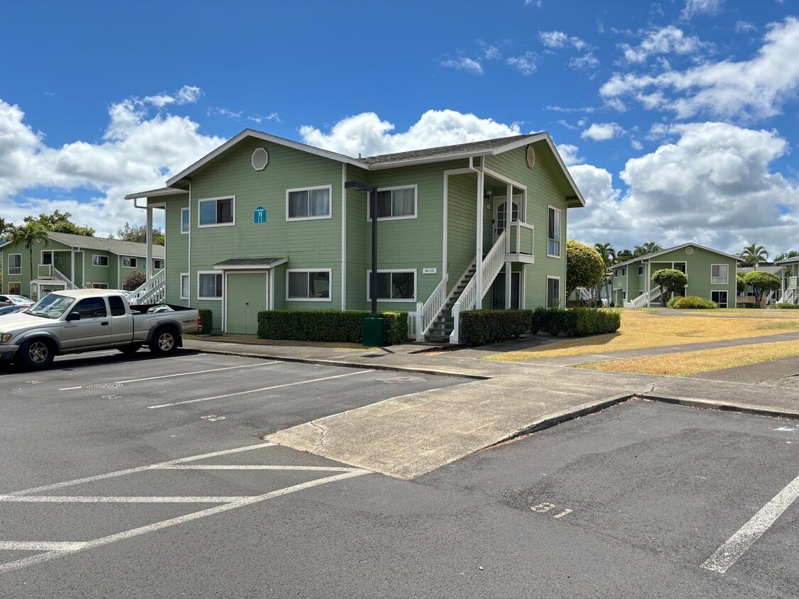 Primary Photo - Miliani Parkway 2 Bed 1 Bath Unit For Rent...